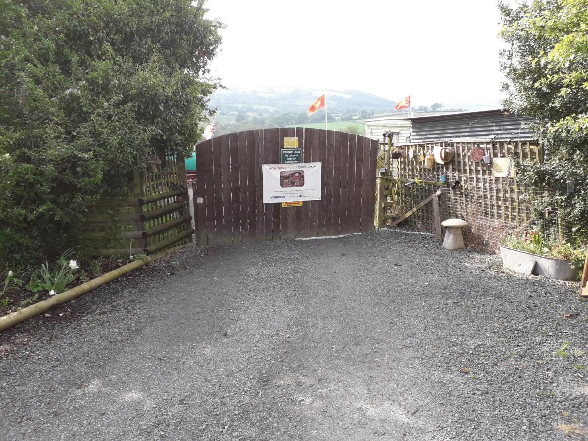 Ruby Shepherds Hut Sleeps 4 Rhayader Exterior photo